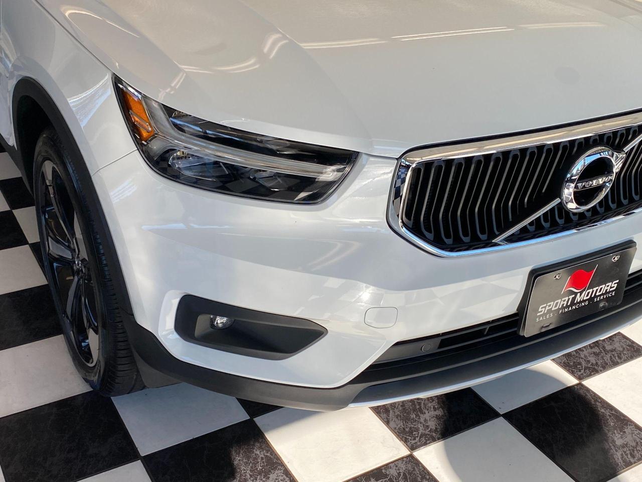 2020 Volvo XC40 Momentum+Red Leather+Lane Keep+CLEAN CARFAX - Photo #45