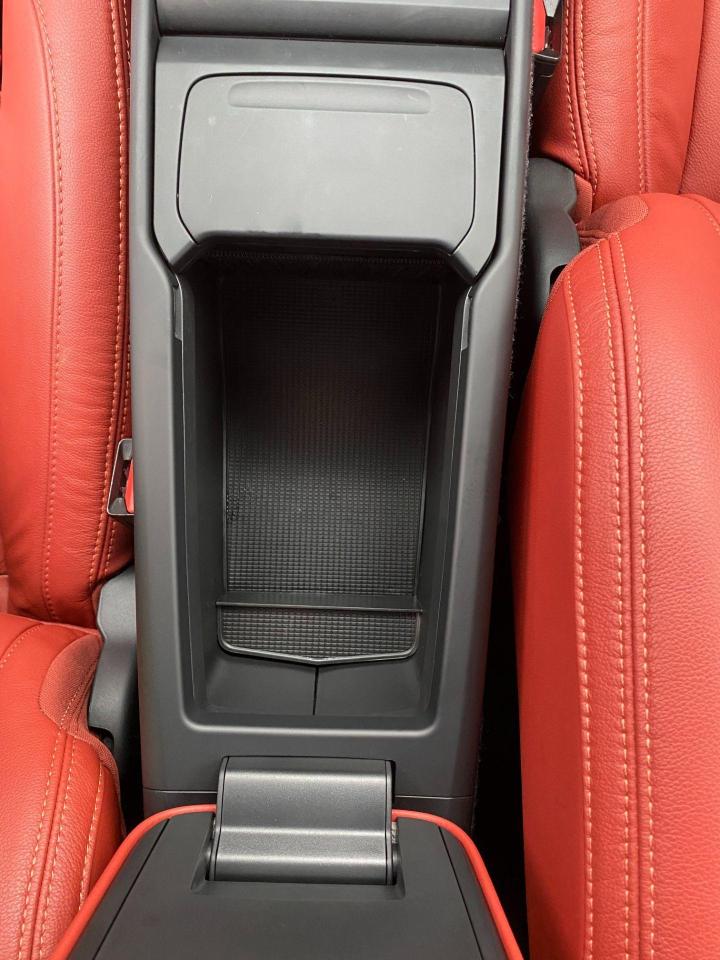 2020 Volvo XC40 Momentum+Red Leather+Lane Keep+CLEAN CARFAX - Photo #62