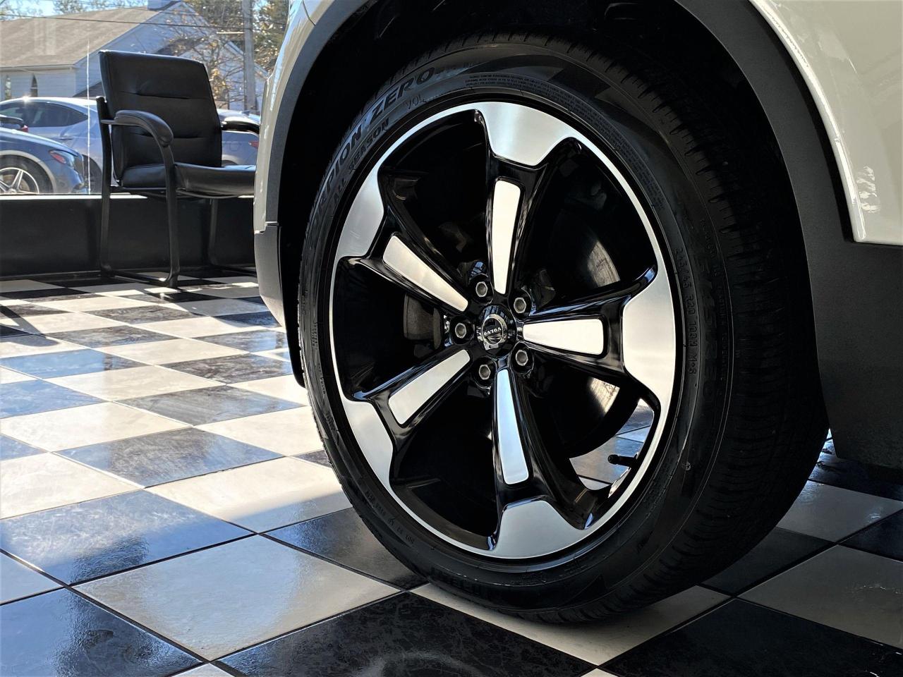 2020 Volvo XC40 Momentum+Red Leather+Lane Keep+CLEAN CARFAX - Photo #63