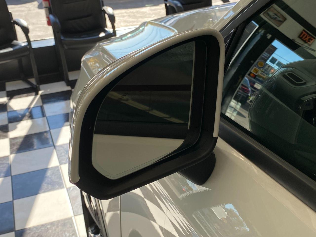 2020 Volvo XC40 Momentum+Red Leather+Lane Keep+CLEAN CARFAX - Photo #68