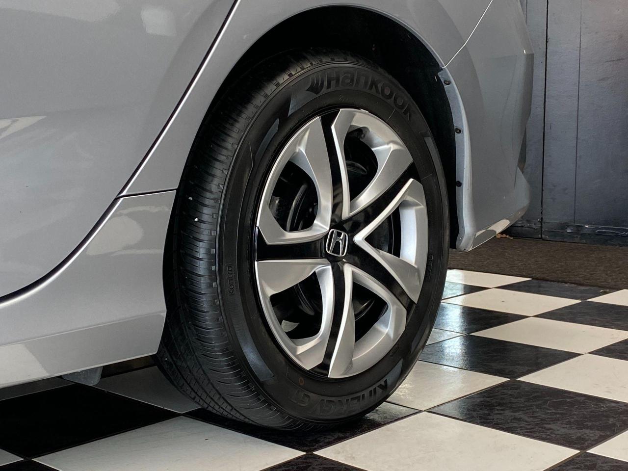 2017 Honda Civic LX+ApplePlay+Camera+Heated Seats+ACCIDENT FREE Photo114
