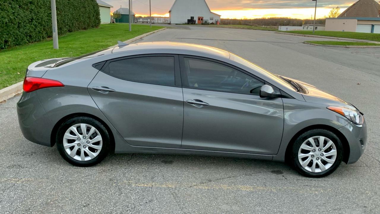 2013 Hyundai Elantra GL - Photo #10