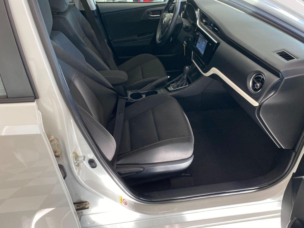 2018 Toyota Corolla iM IM+Camera+Heated Seats+Lane Keep+CLEAN CARFAX - Photo #22