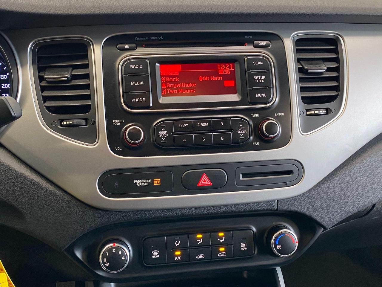 2017 Kia Rondo LX+Bluetooth+Heated Seats+Cruise+CLEAN CARFAX - Photo #10