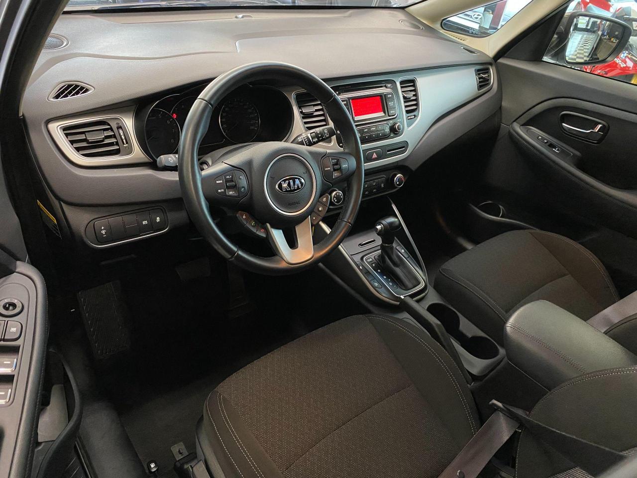 2017 Kia Rondo LX+Bluetooth+Heated Seats+Cruise+CLEAN CARFAX - Photo #17
