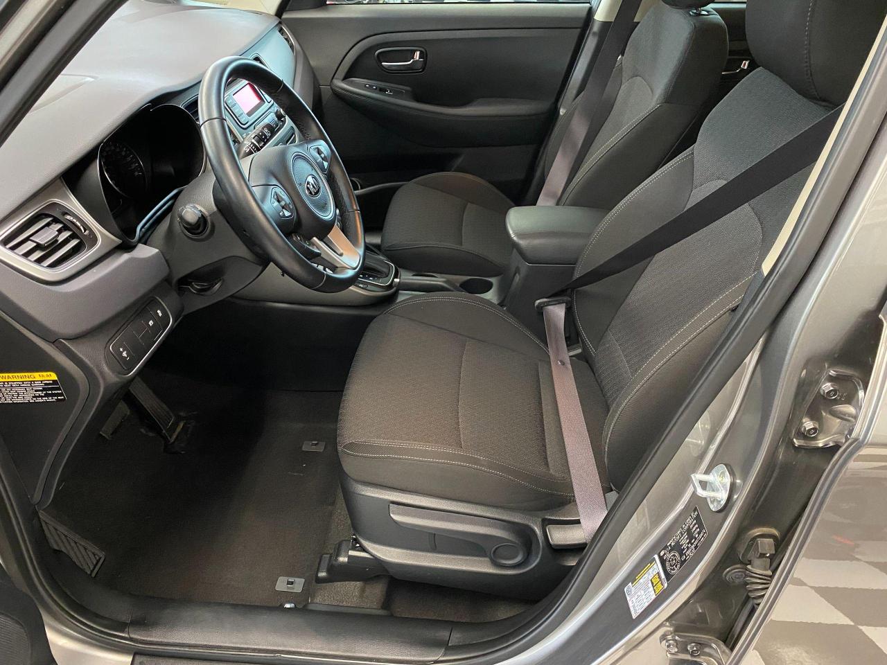 2017 Kia Rondo LX+Bluetooth+Heated Seats+Cruise+CLEAN CARFAX Photo81