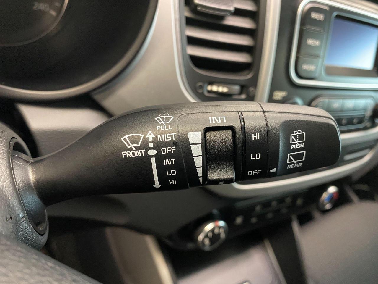 2017 Kia Rondo LX+Bluetooth+Heated Seats+Cruise+CLEAN CARFAX - Photo #31