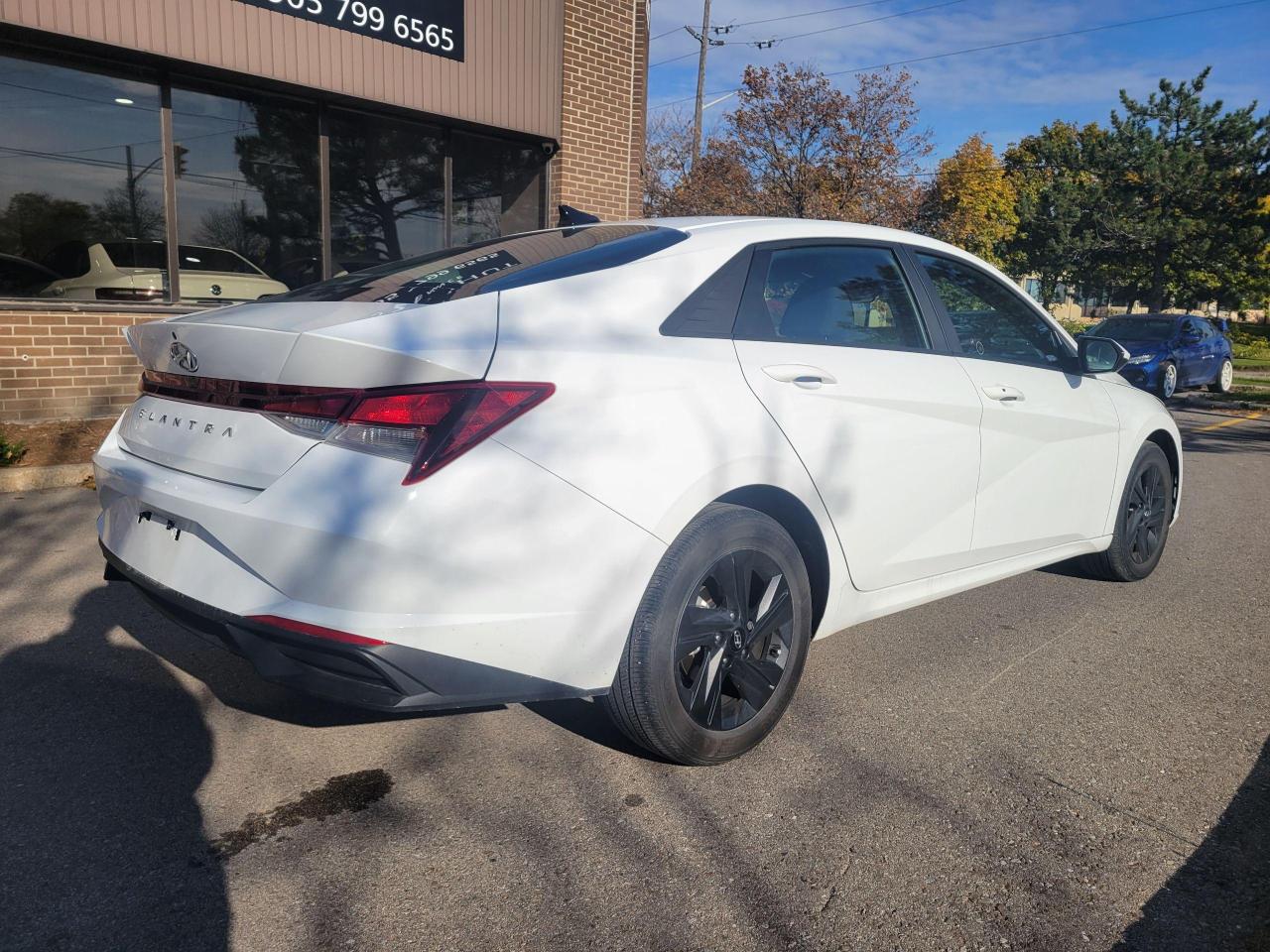 2021 Hyundai Elantra Preferred Photo4