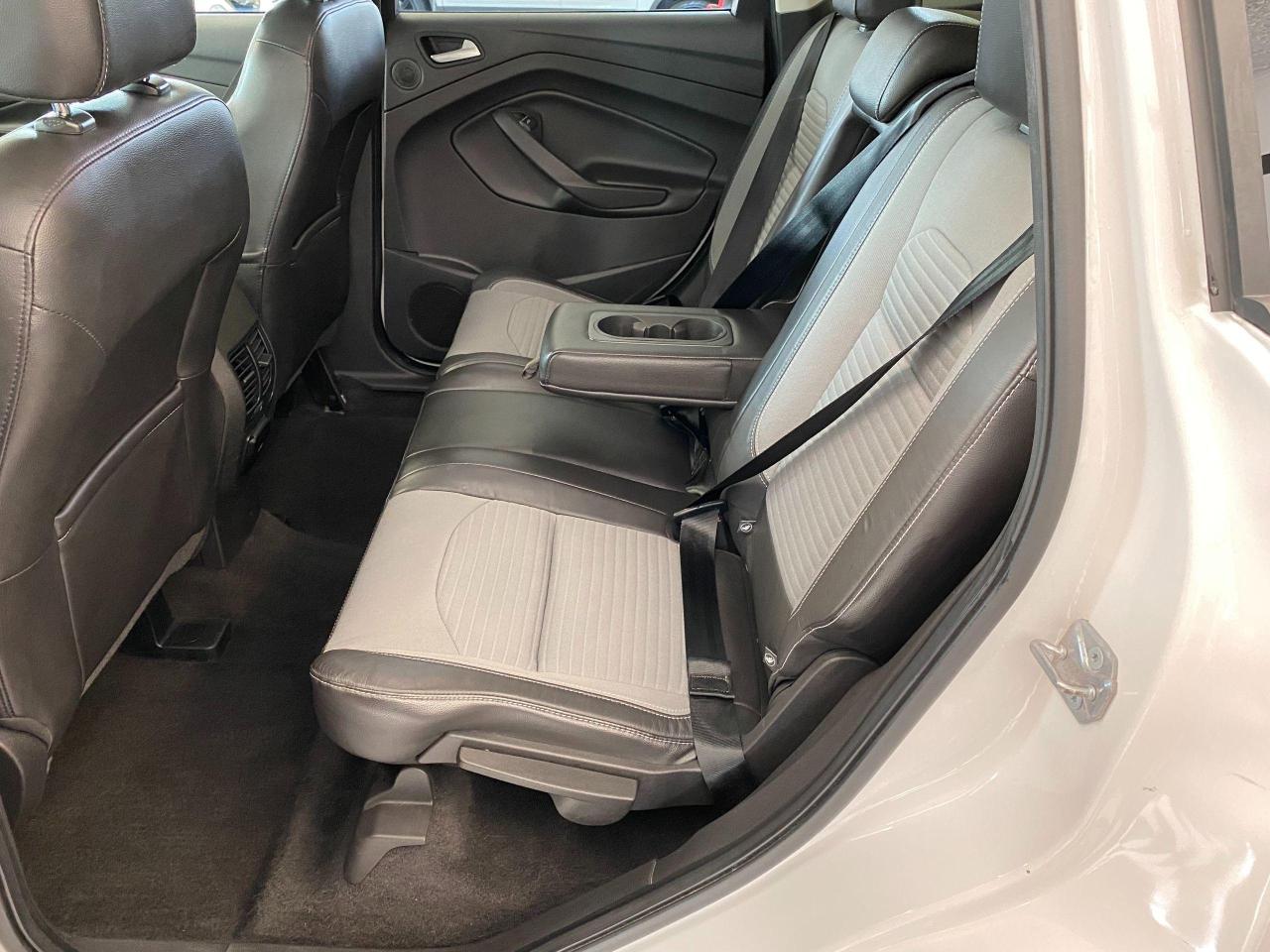 2017 Ford Escape SE 4WD+GPS+ApplePlay+Camera+CLEAN CARFAX Photo96