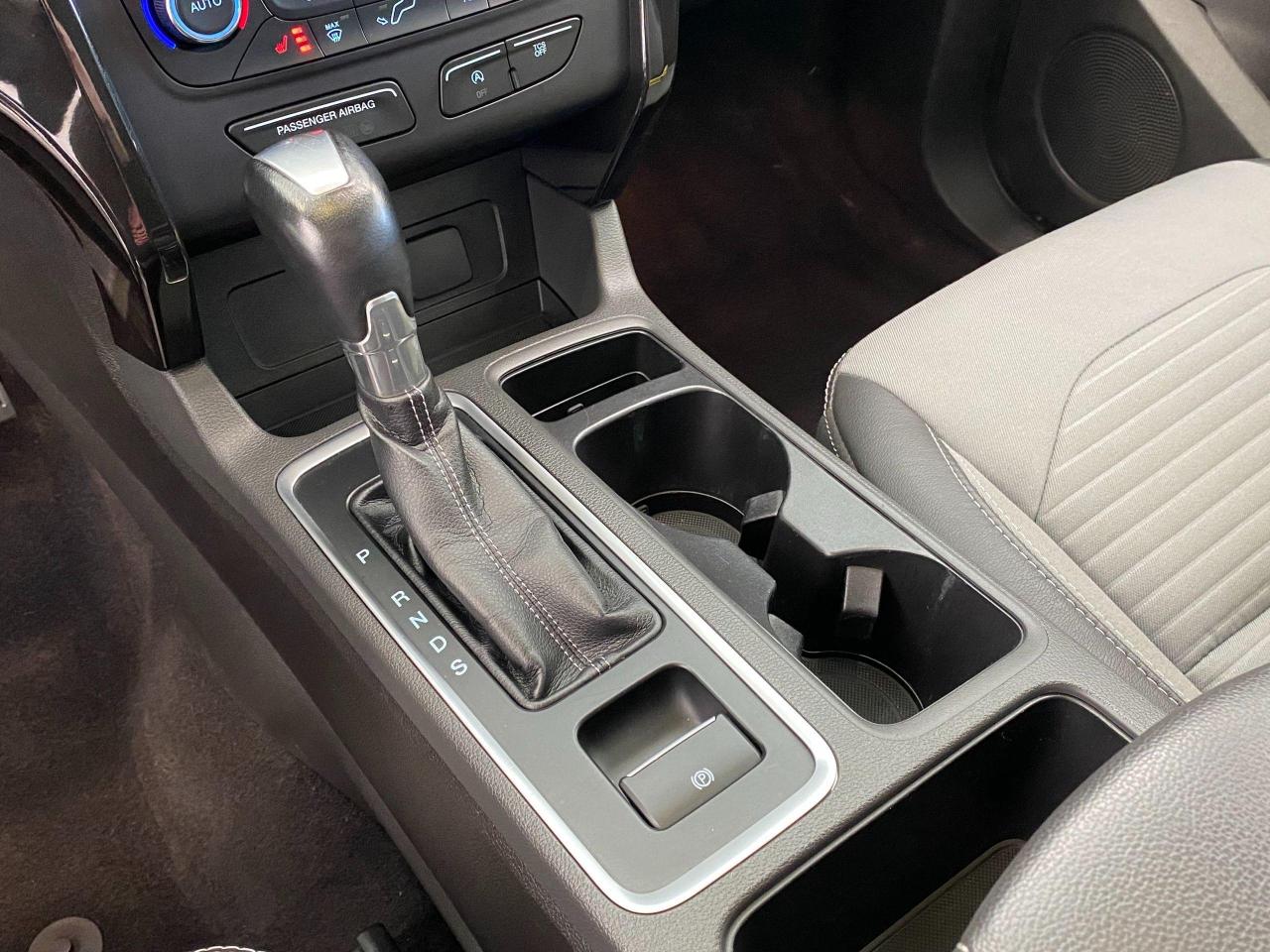 2017 Ford Escape SE 4WD+GPS+ApplePlay+Camera+CLEAN CARFAX - Photo #37