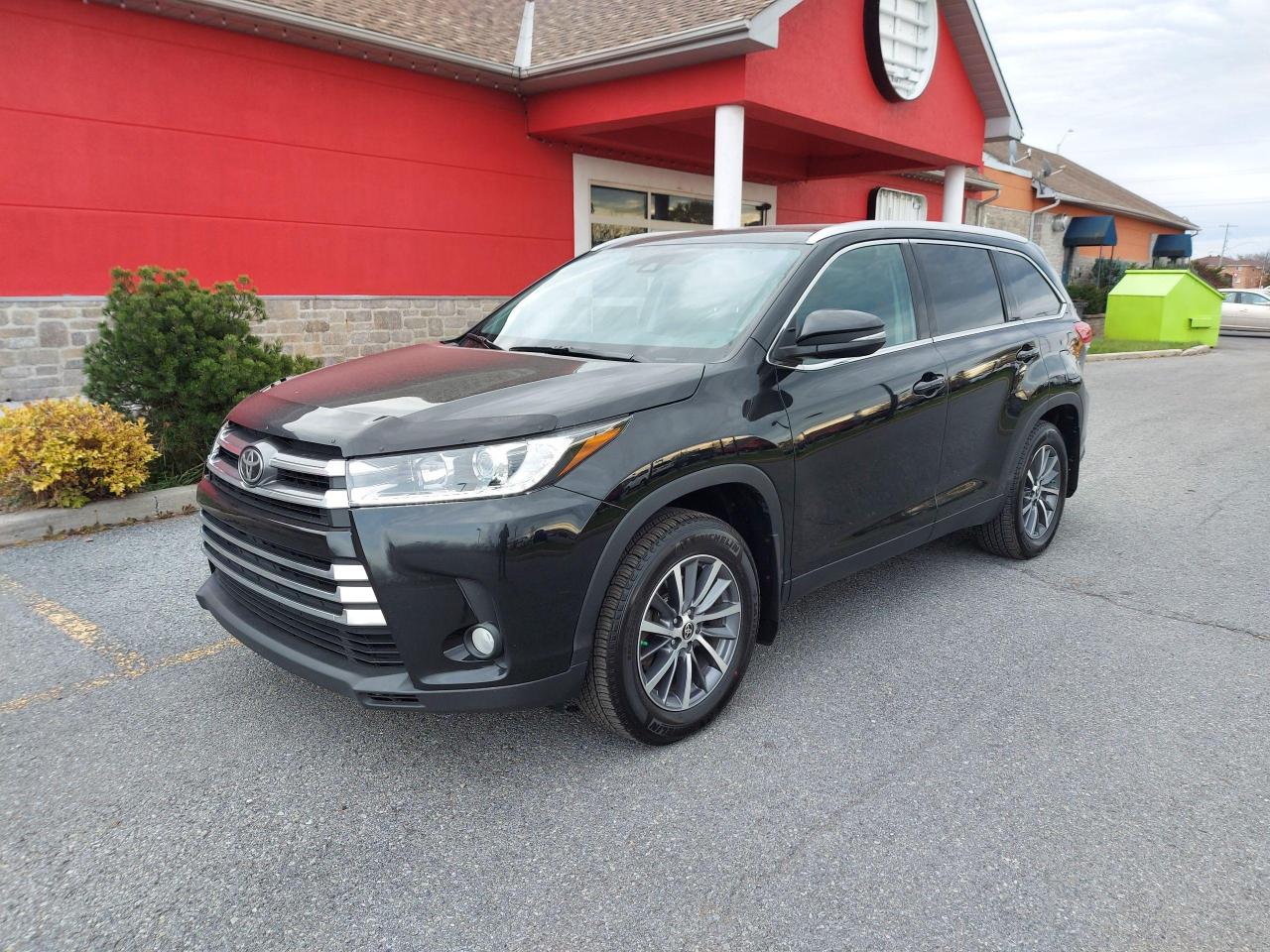 Used 2019 Toyota Highlander XLE for sale in Cornwall, ON