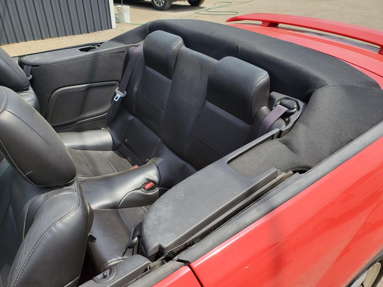 2006 Ford Mustang Convertible Photo