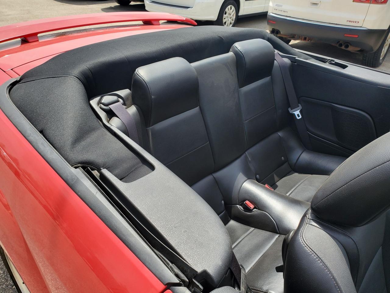 2006 Ford Mustang Convertible Photo