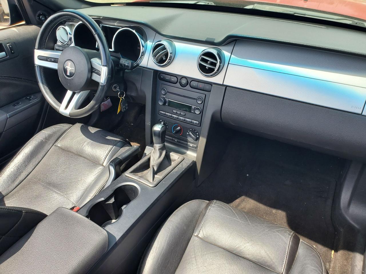 2006 Ford Mustang Convertible Photo