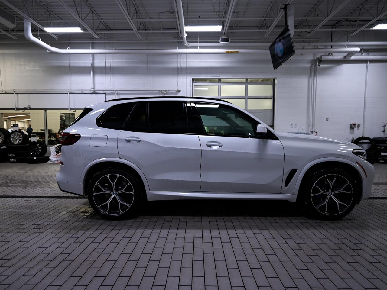 2022 BMW X5 xDrive40i Photo4