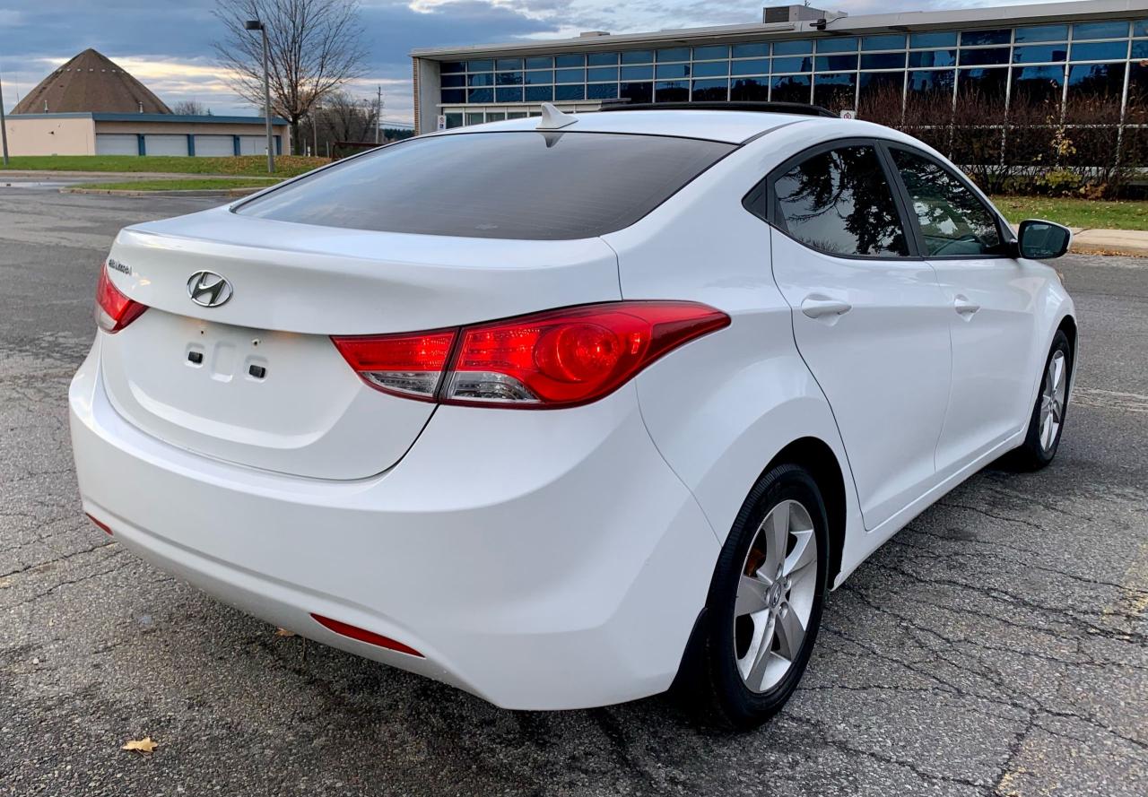 2012 Hyundai Elantra GLS - Photo #12
