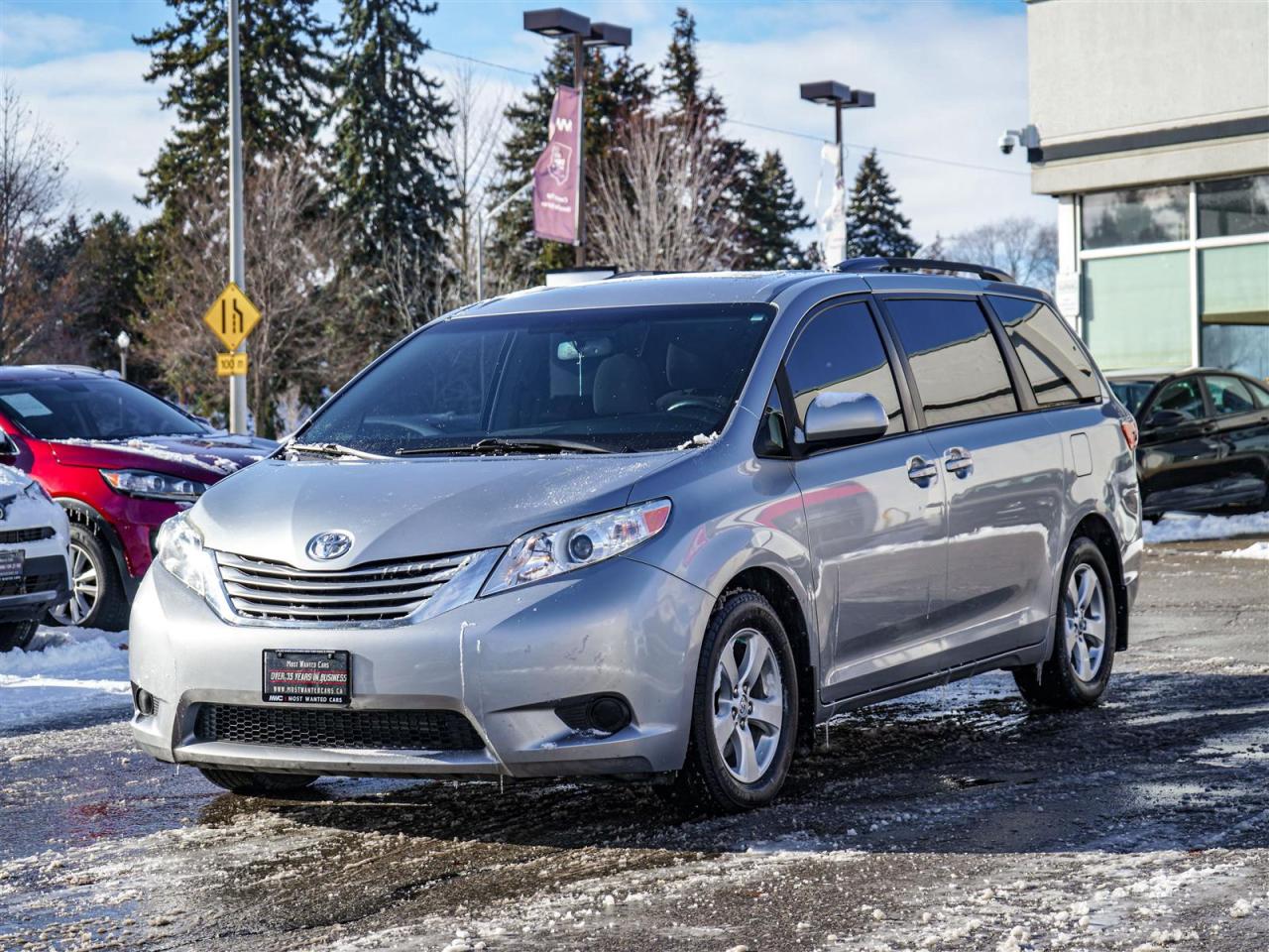 2017 Toyota Sienna LE | NO ACCIDENTS | 8 PASS | UPGRADED RADIO Photo