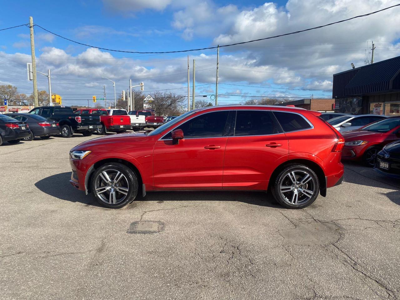 2019 Volvo XC60 T6 AWD Momentum LOW KM NO ACCIDENT LOADED Photo2