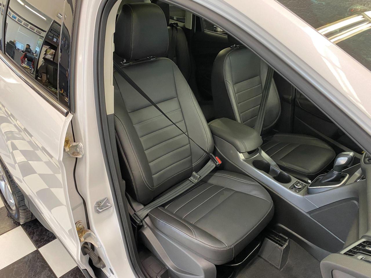 2013 Ford Escape SE+Leather+Roof+GPS+Heated Seats+New Tires+Brakes - Photo #21