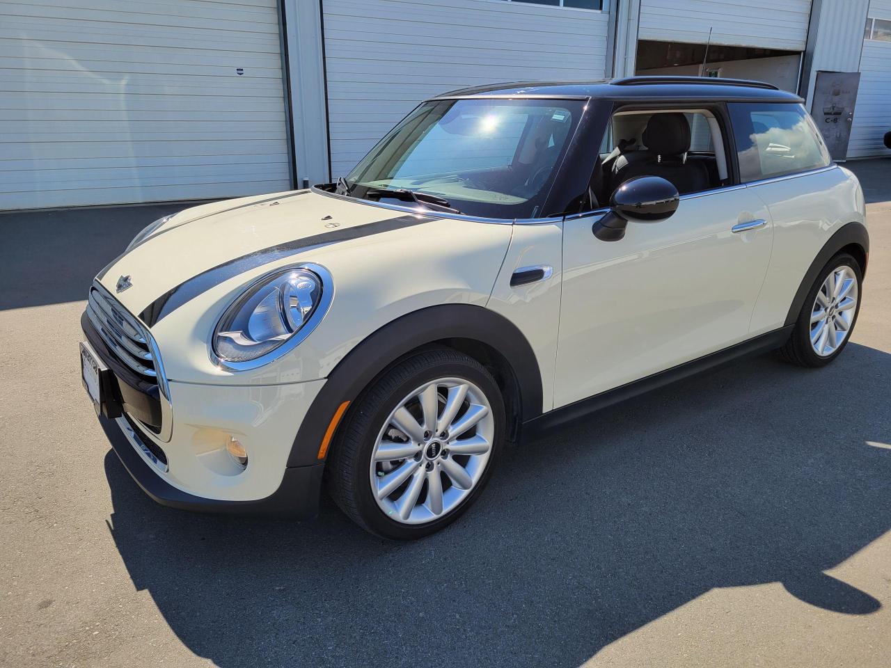 2018 MINI Cooper COOPER - Photo #1