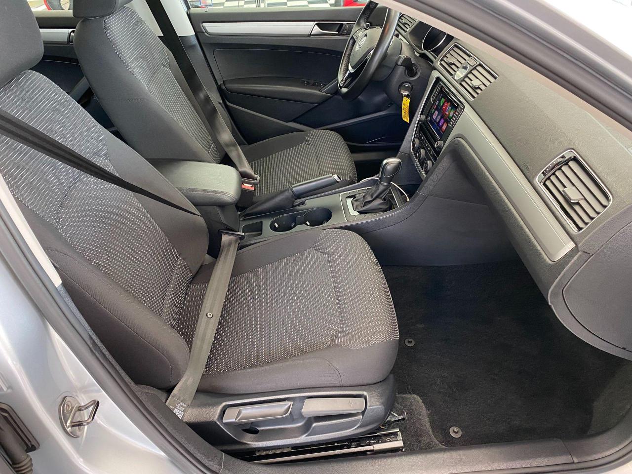 2017 Volkswagen Passat Trendline+ApplePlay+Camera+A/C+CLEAN CARFAX - Photo #22