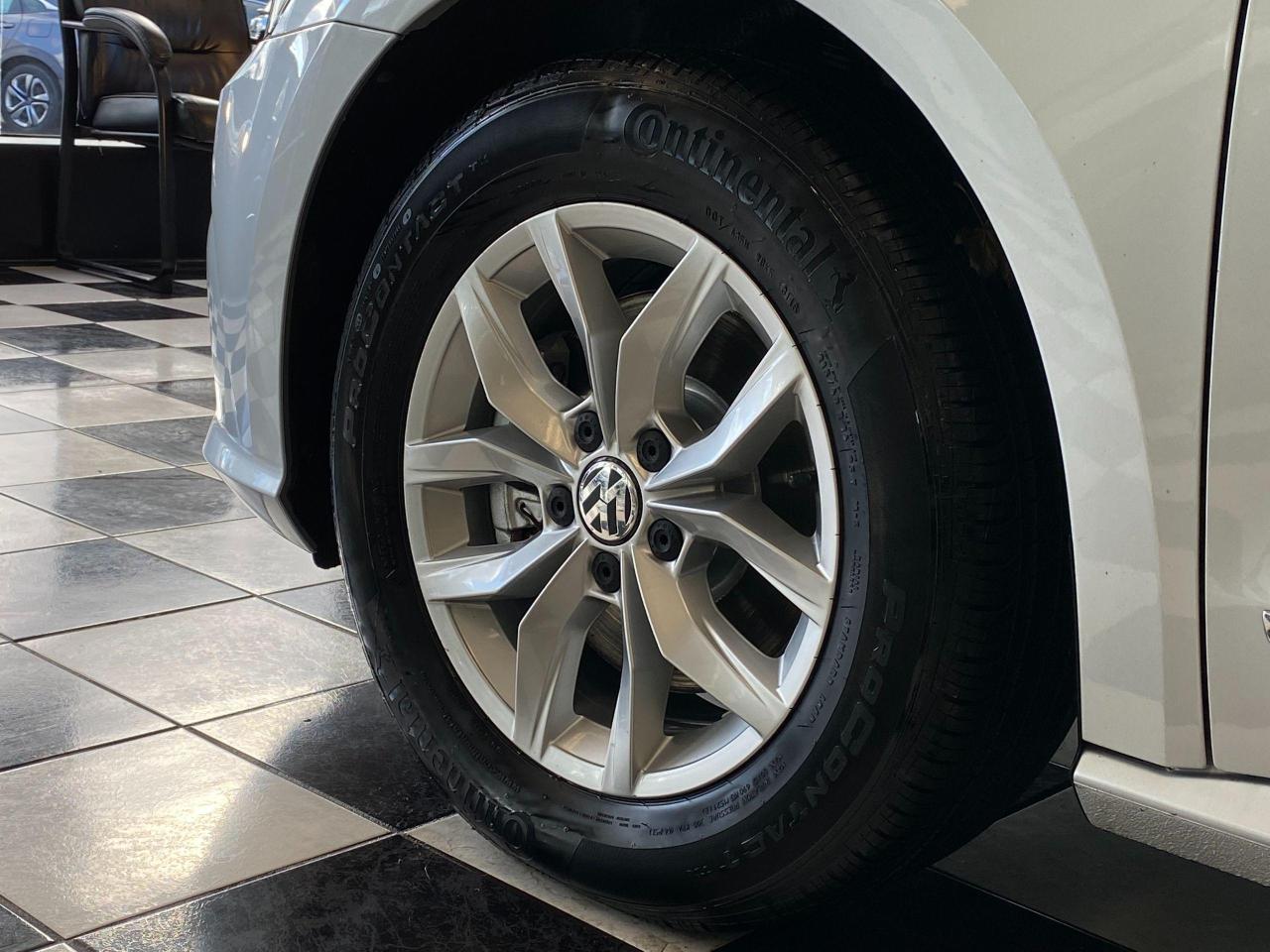 2017 Volkswagen Passat Trendline+ApplePlay+Camera+A/C+CLEAN CARFAX - Photo #56