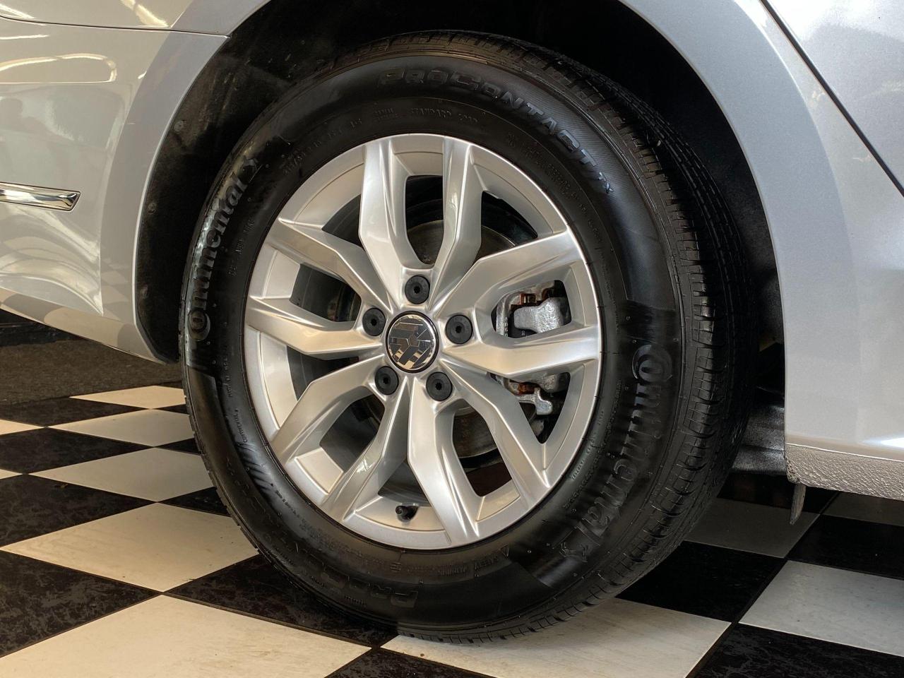 2017 Volkswagen Passat Trendline+ApplePlay+Camera+A/C+CLEAN CARFAX - Photo #58