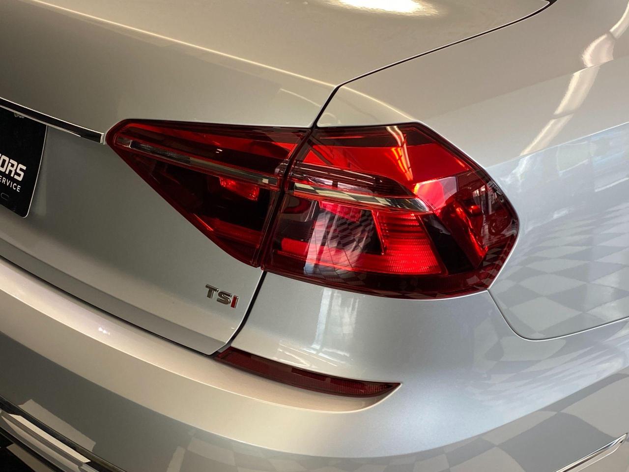 2017 Volkswagen Passat Trendline+ApplePlay+Camera+A/C+CLEAN CARFAX - Photo #66