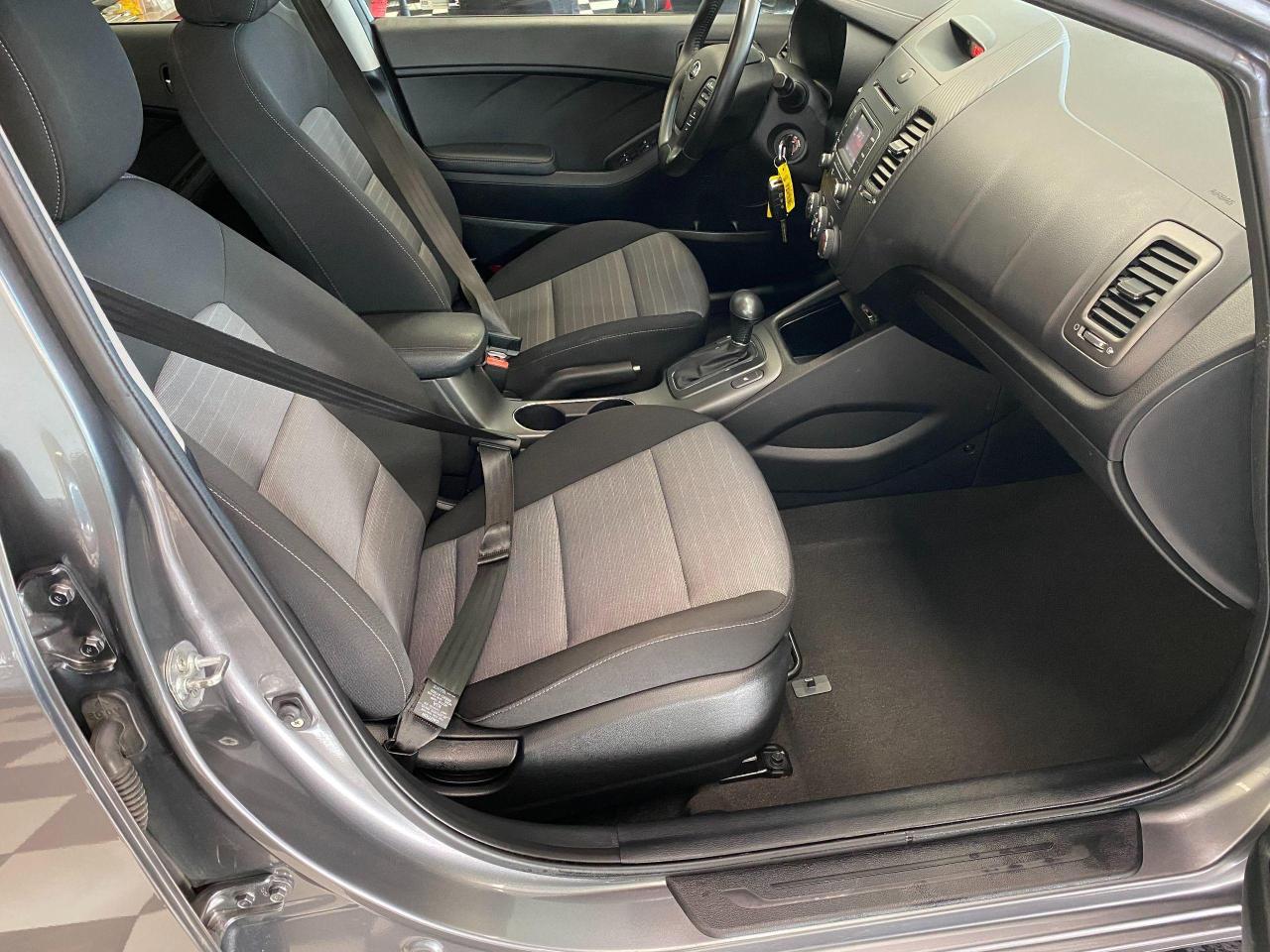 2015 Kia Forte EX+Camera+Heated Seats+A/C+CLEAN CARFAX - Photo #22