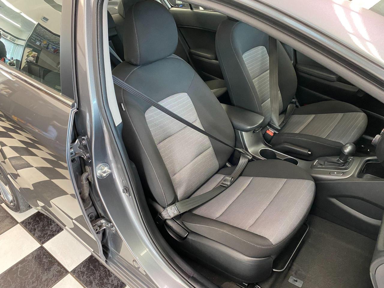 2015 Kia Forte EX+Camera+Heated Seats+A/C+CLEAN CARFAX - Photo #23