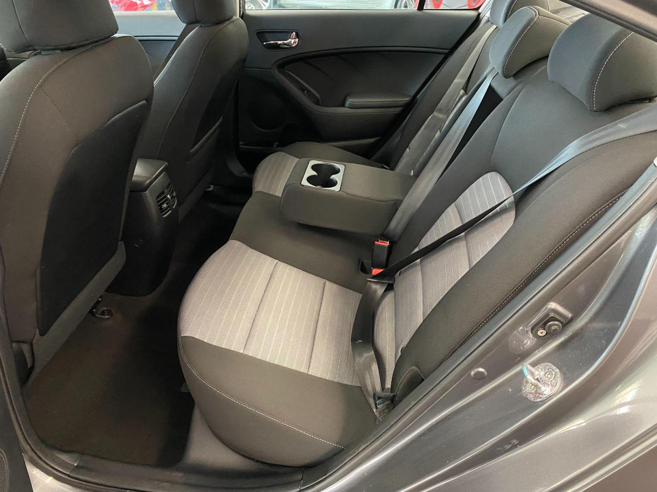 2015 Kia Forte EX+Camera+Heated Seats+A/C+CLEAN CARFAX - Photo #24
