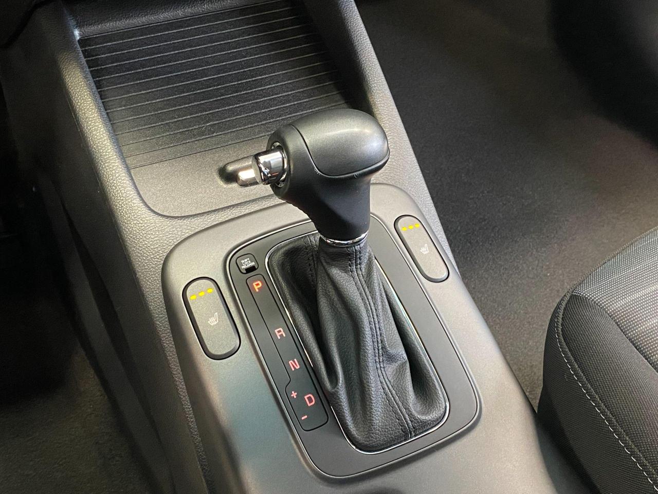 2015 Kia Forte EX+Camera+Heated Seats+A/C+CLEAN CARFAX - Photo #37