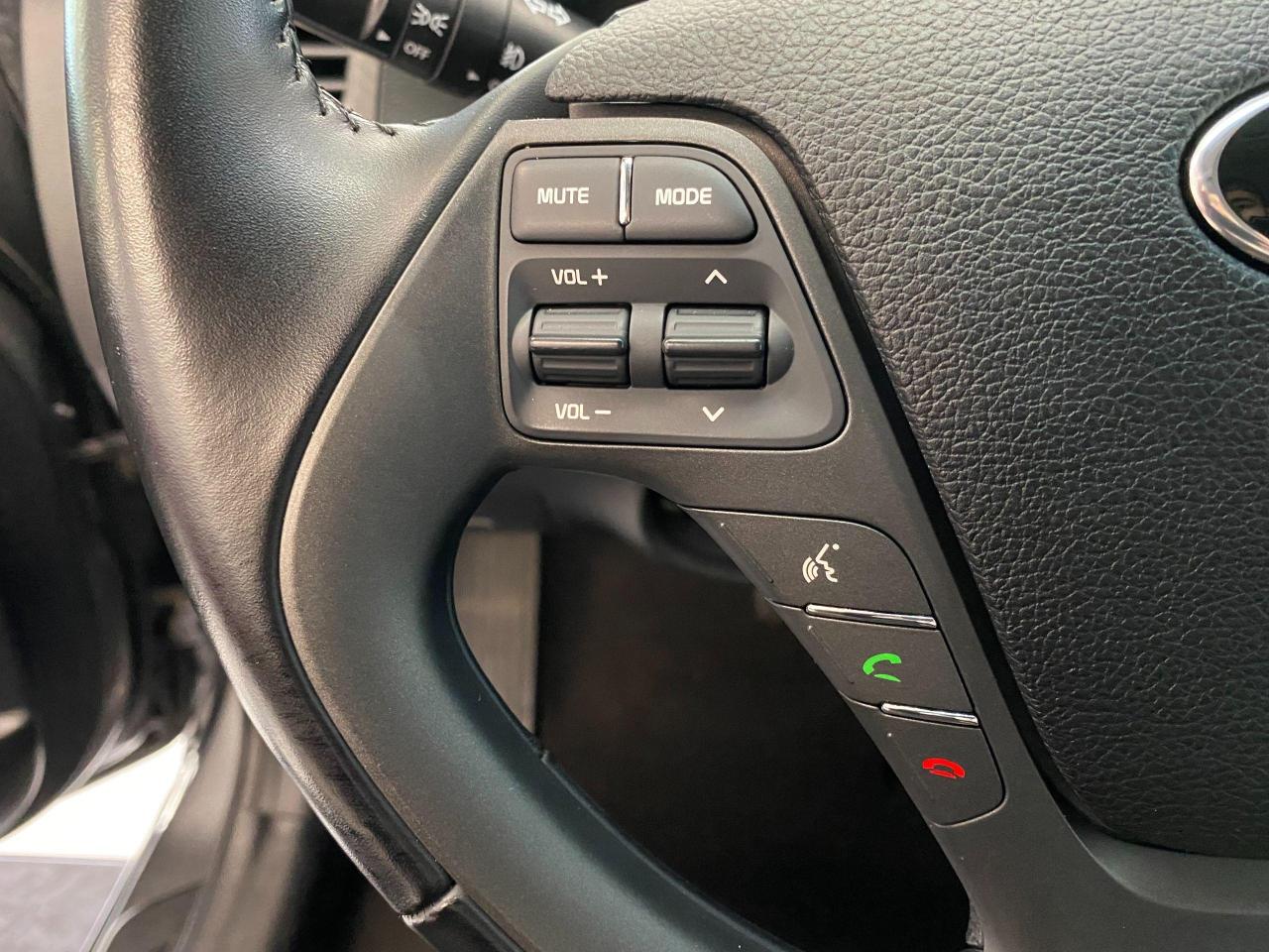 2015 Kia Forte EX+Camera+Heated Seats+A/C+CLEAN CARFAX - Photo #51