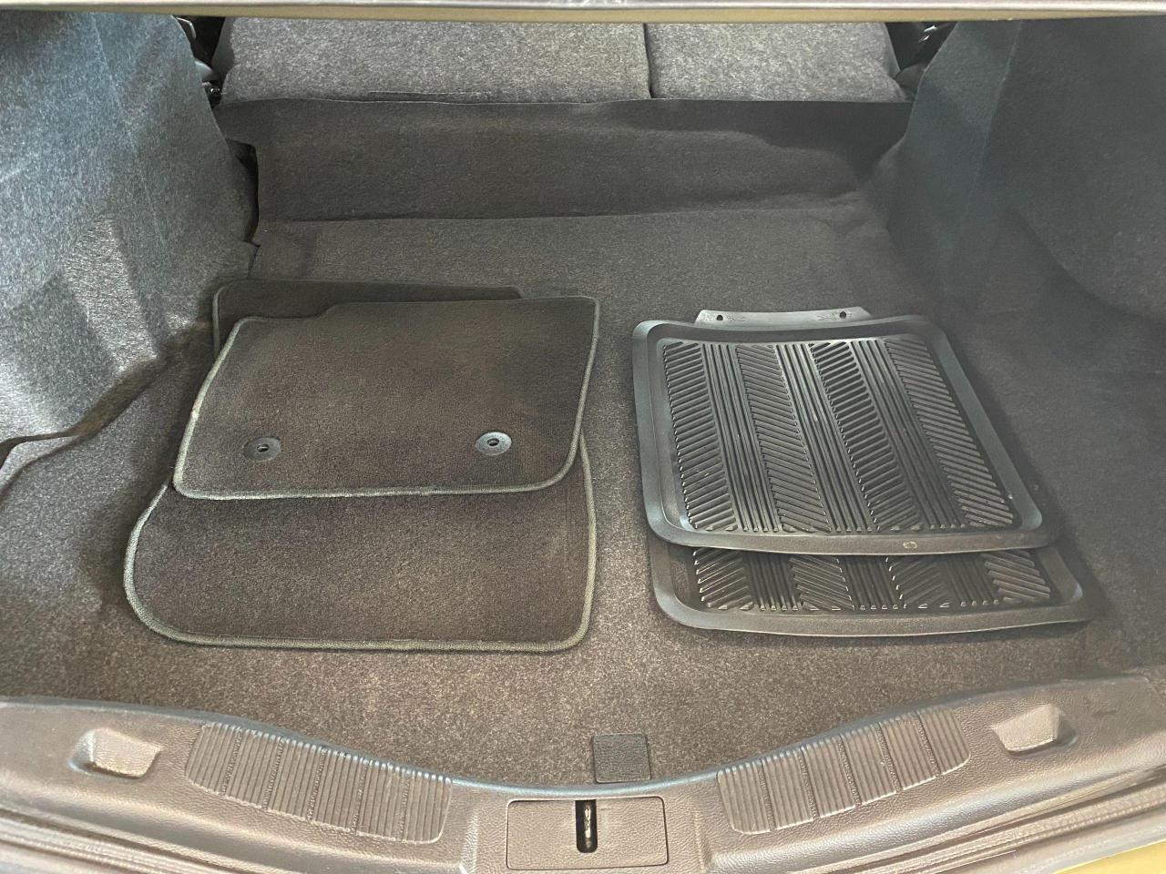 2013 Ford Fusion SE+Bluetooth+Sunroof+Heated Seats+Cruise Control Photo90