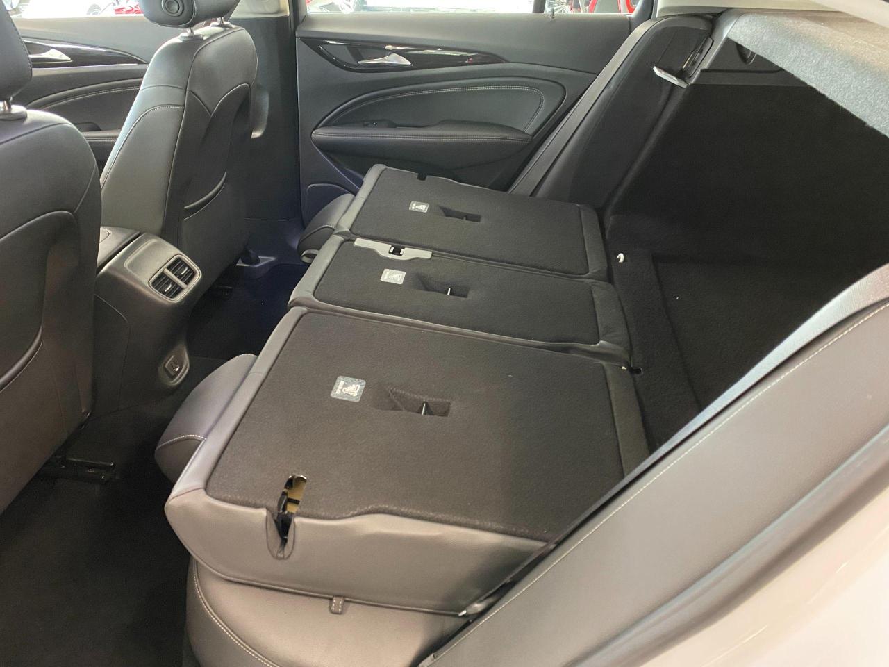 2019 Buick Regal Preferred II+ApplePlay+HeatedSteering+CLEAN CARFAX Photo100