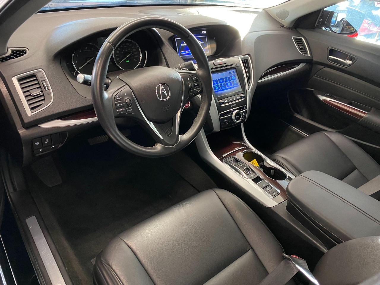 2017 Acura TLX V6 SH-AWD+Leather+Camera+Roof+CLEAN CARFAX - Photo #18