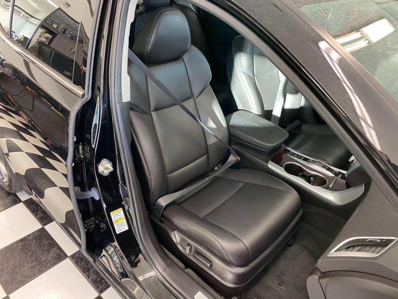 2017 Acura TLX V6 SH-AWD+Leather+Camera+Roof+CLEAN CARFAX - Photo #23