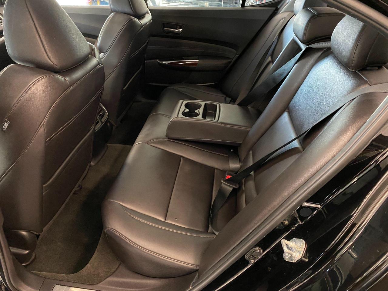 2017 Acura TLX V6 SH-AWD+Leather+Camera+Roof+CLEAN CARFAX - Photo #24