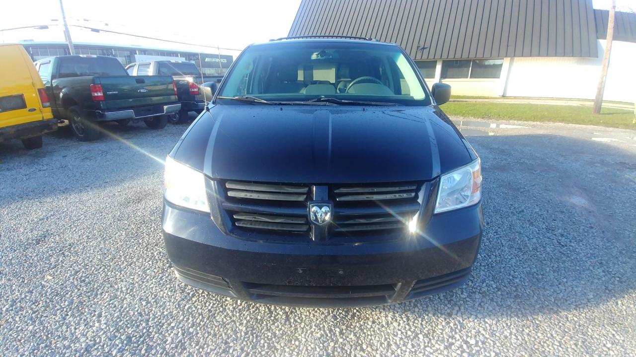 Used 2010 Dodge Grand Caravan 4dr Wgn SE for sale in Windsor, ON