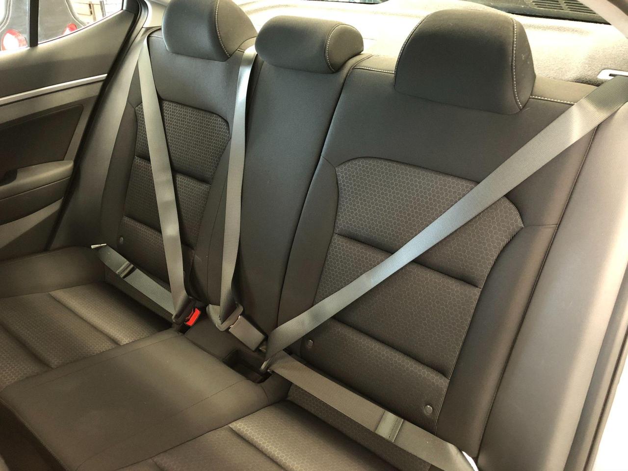 2017 Hyundai Elantra GL+ApplePlay+Heated Steering+Blind Spot+Camera Photo81