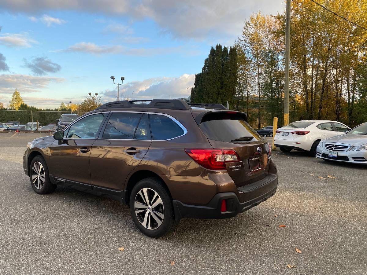 2019 Subaru Outback LIMITED - Photo #6