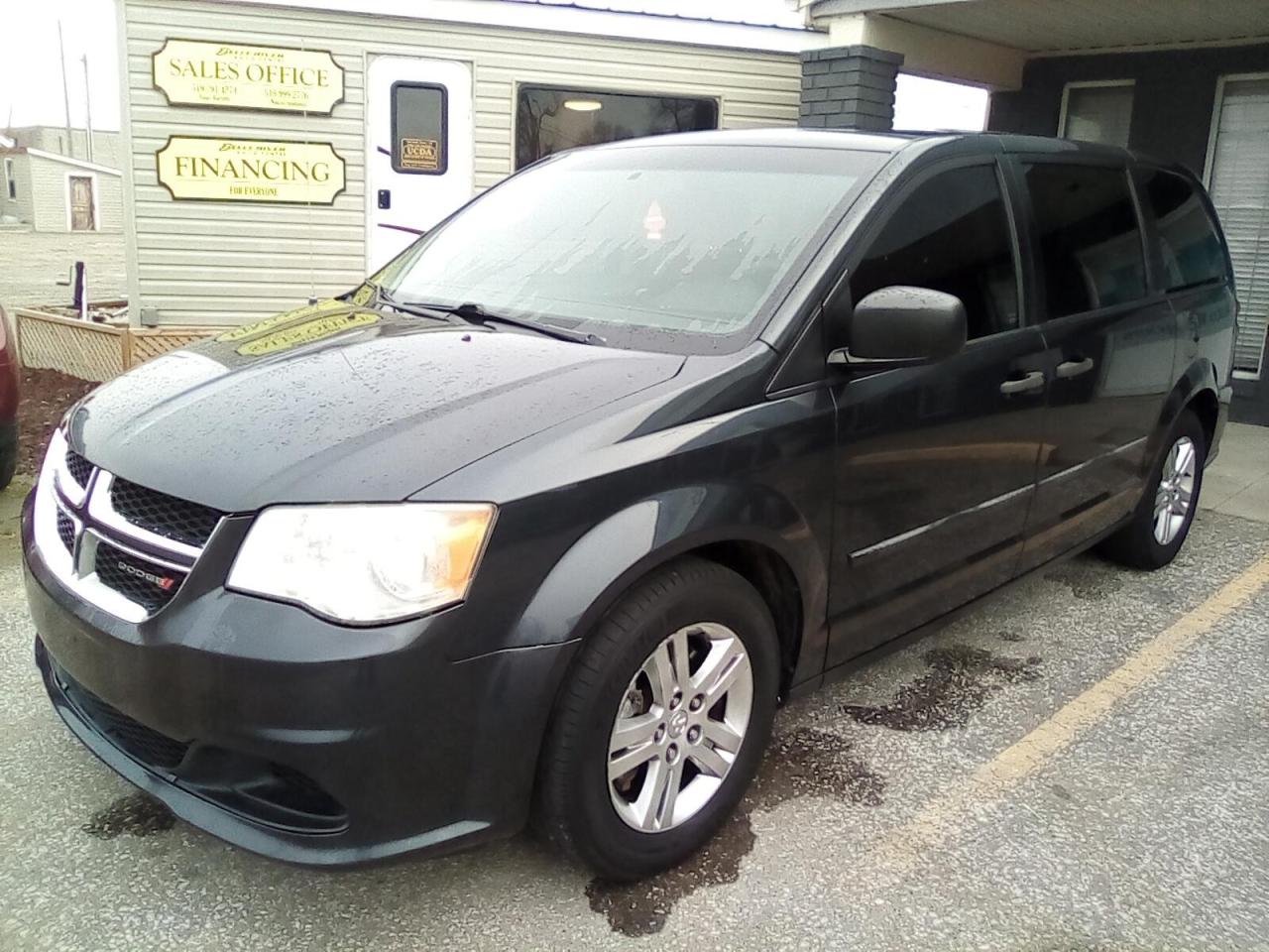 Used 2014 Dodge Grand Caravan SE for sale in Leamington, ON