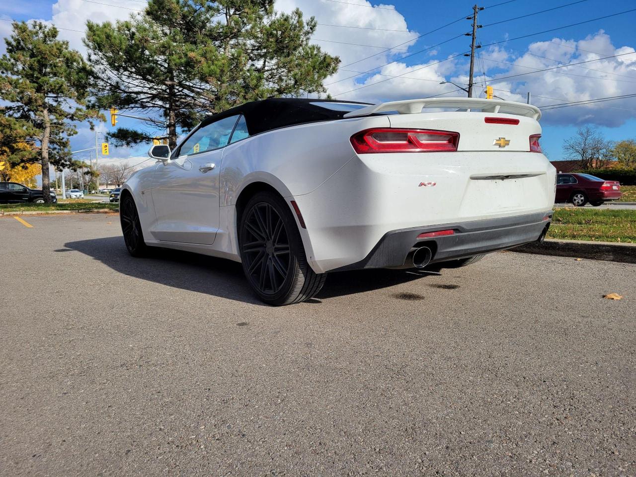 2018 Chevrolet Camaro 1LT Photo3