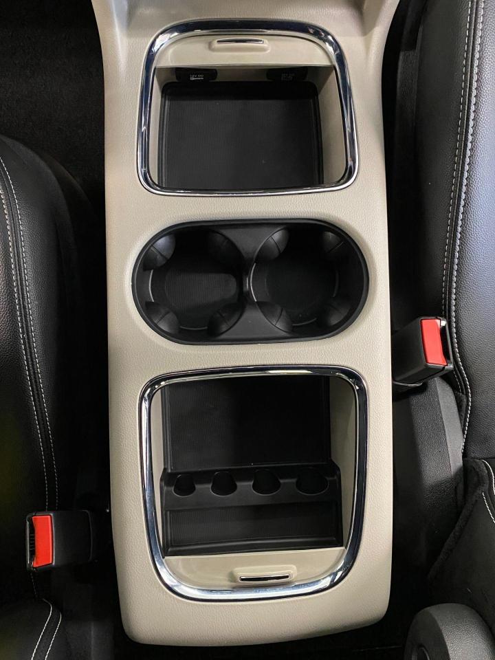 2019 Dodge Grand Caravan SXT Premium Plus StowNGO+DVD+Camera+CLEAN CARFAX Photo118