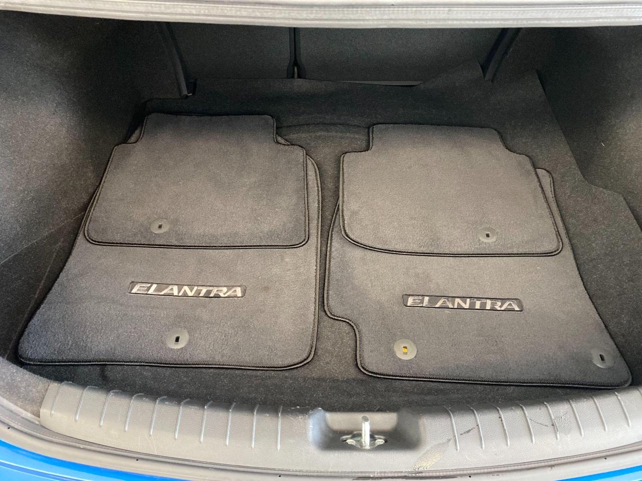 2017 Hyundai Elantra GL+ApplePlay+Blind Spot+Camera+CLEAN CARFAX - Photo #27