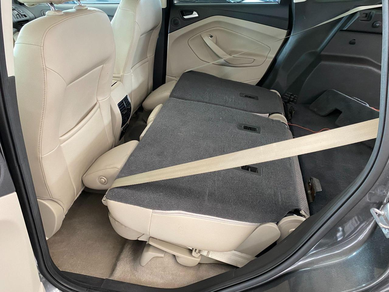 2015 Ford Escape SE+My FordTouch+Leather+Camera+Sensors+CLEANCARFAX Photo26