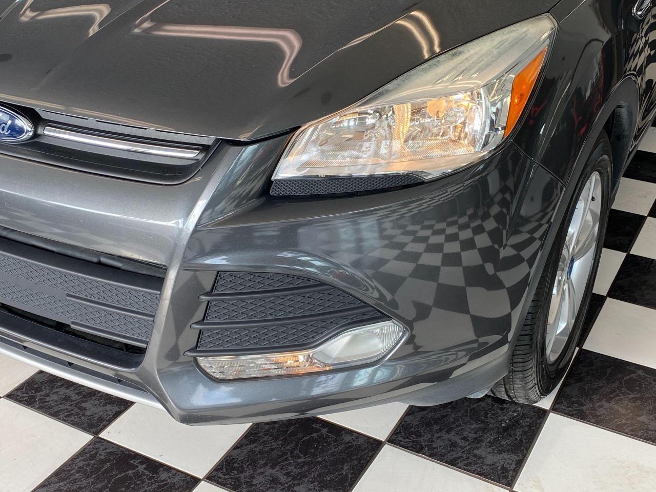 2015 Ford Escape SE+My FordTouch+Leather+Camera+Sensors+CLEANCARFAX - Photo #38