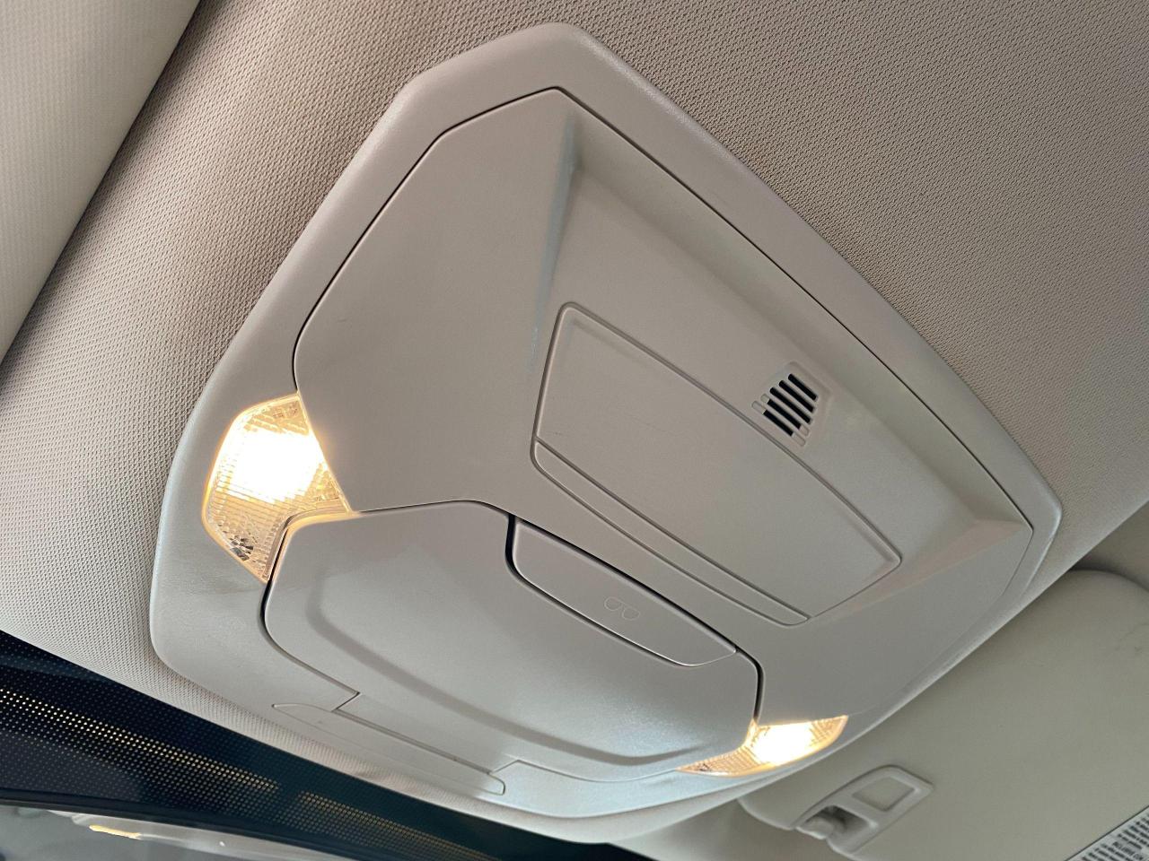 2015 Ford Escape SE+My FordTouch+Leather+Camera+Sensors+CLEANCARFAX - Photo #47