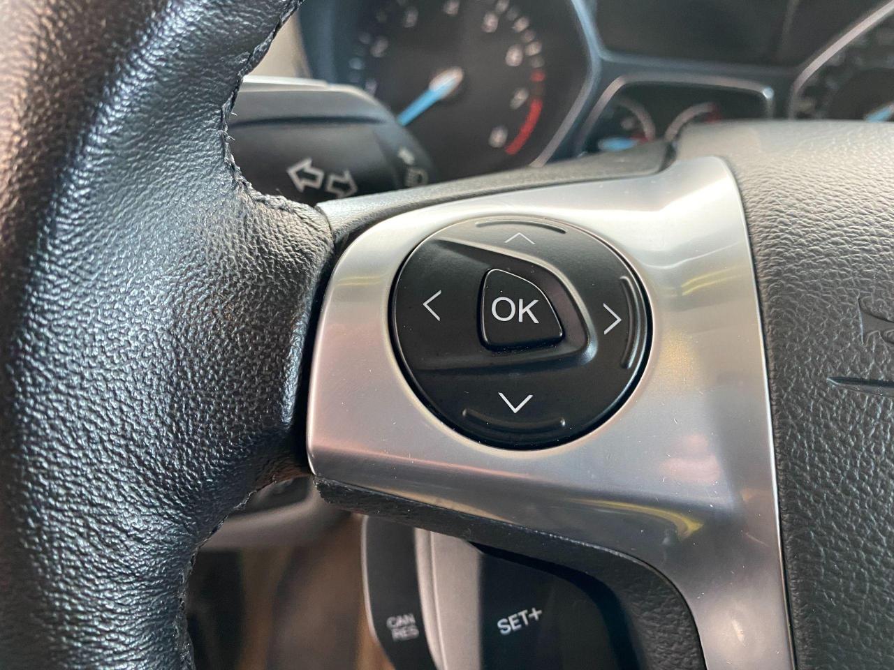 2015 Ford Escape SE+My FordTouch+Leather+Camera+Sensors+CLEANCARFAX - Photo #51