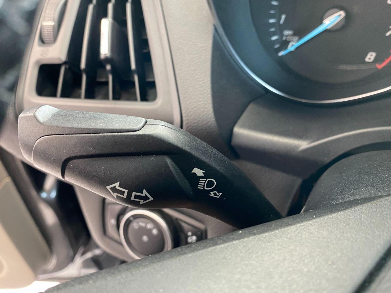 2015 Ford Escape SE+My FordTouch+Leather+Camera+Sensors+CLEANCARFAX - Photo #54